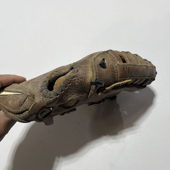 Nike Show Team Dri-Fit Baseball Softball Glove Right Hand Throw - Picture 4 of 7